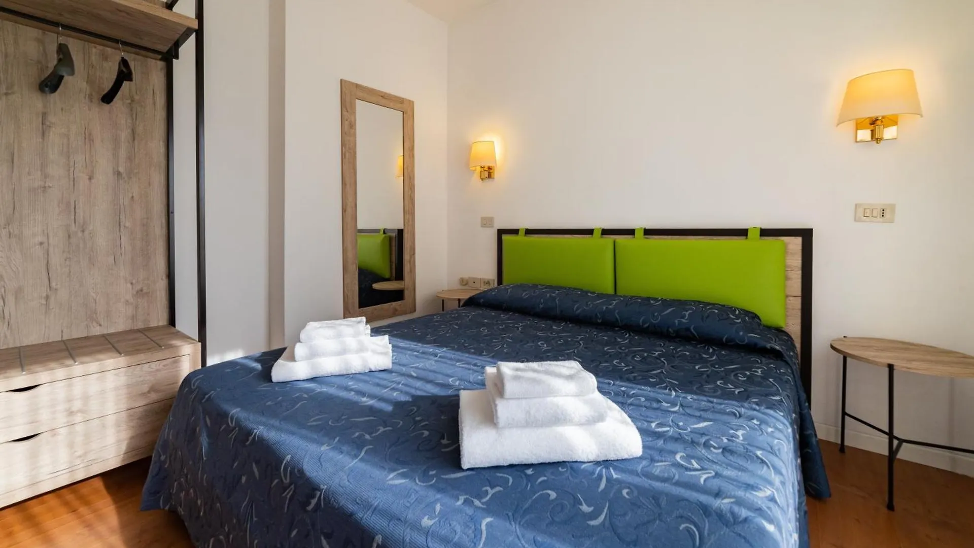 ***  Hotel Royal Cattolica Italia