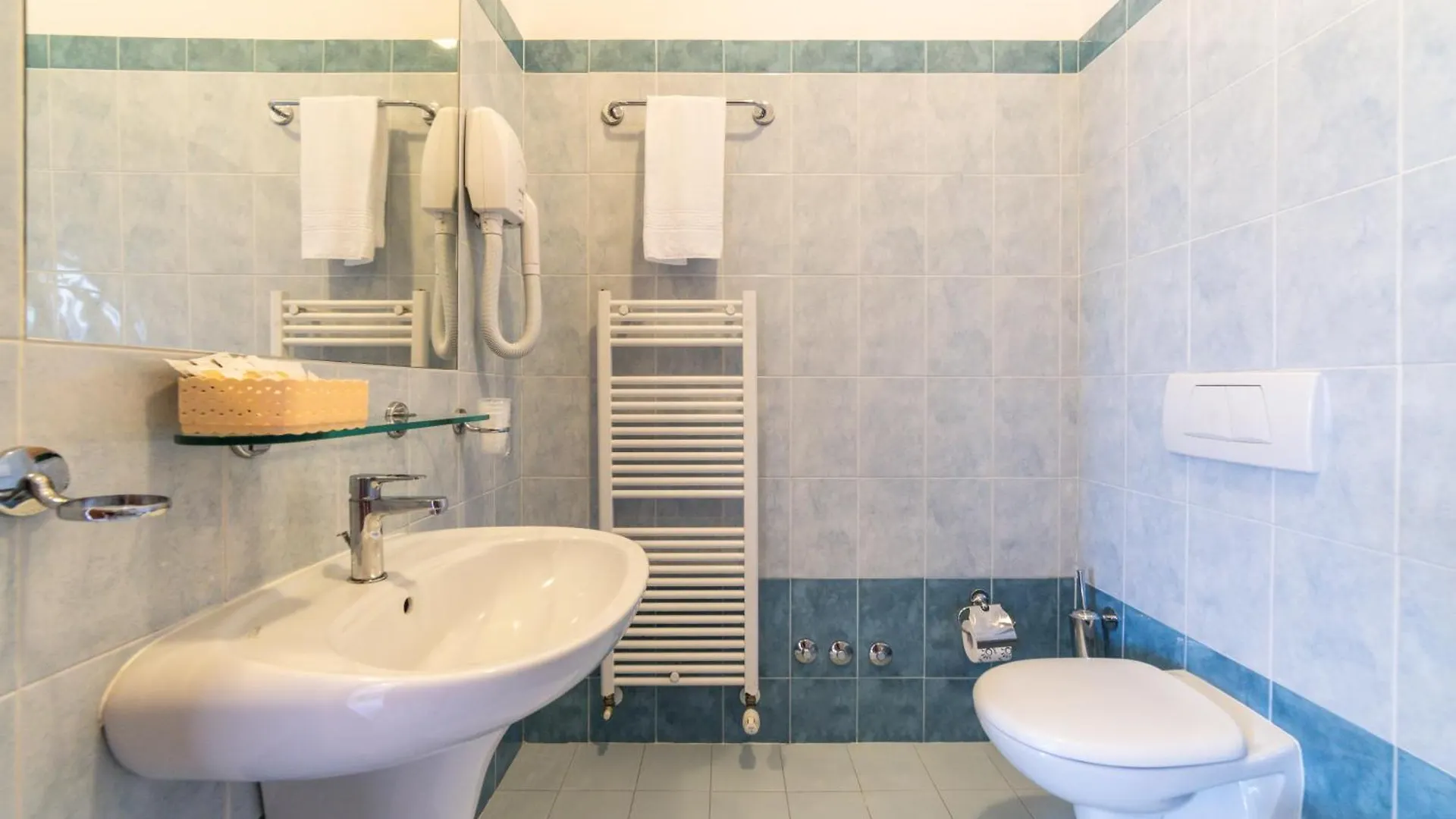 Hotel Royal Cattolica 3*,