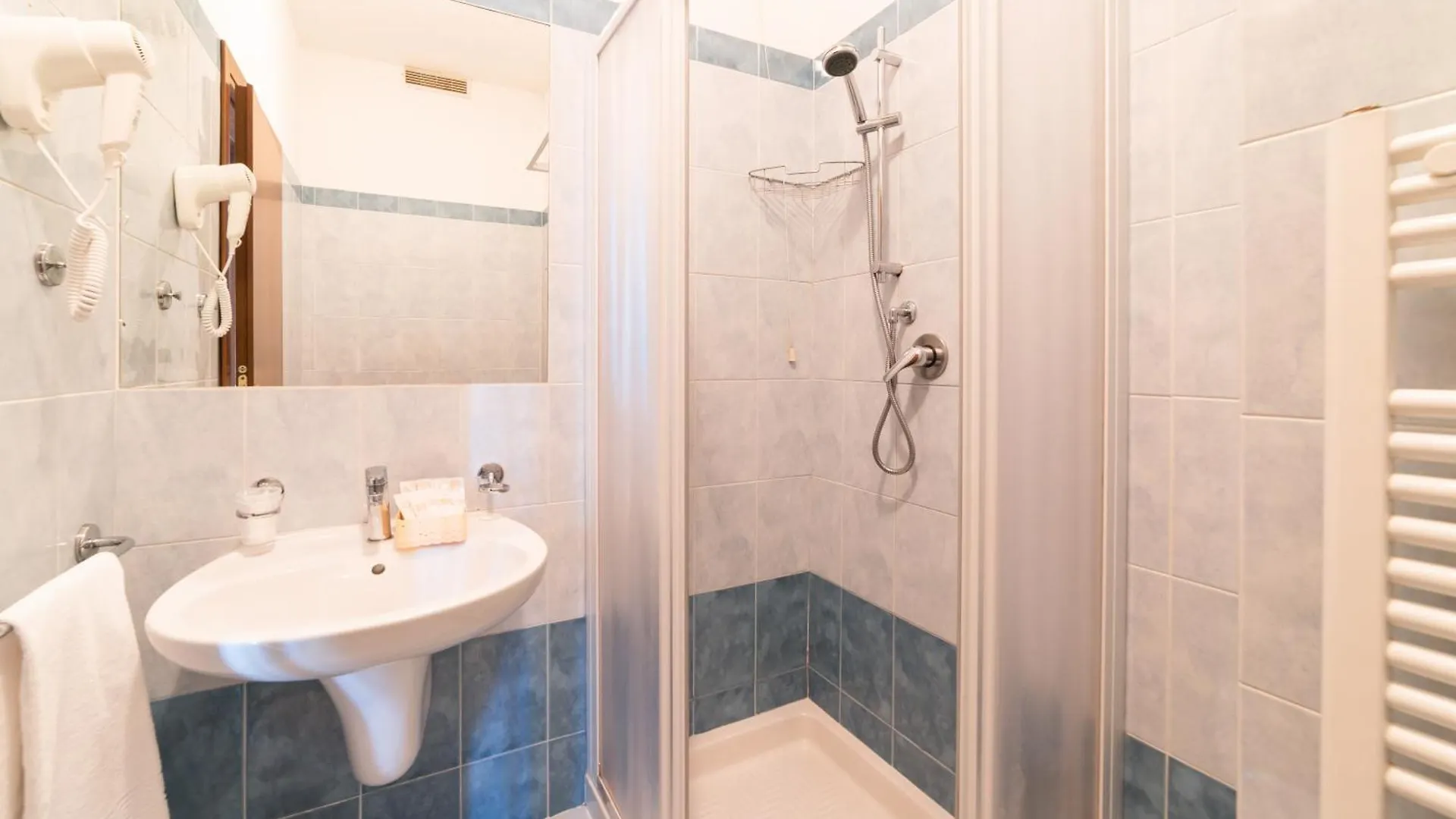 ***  Hotel Royal Cattolica Italia